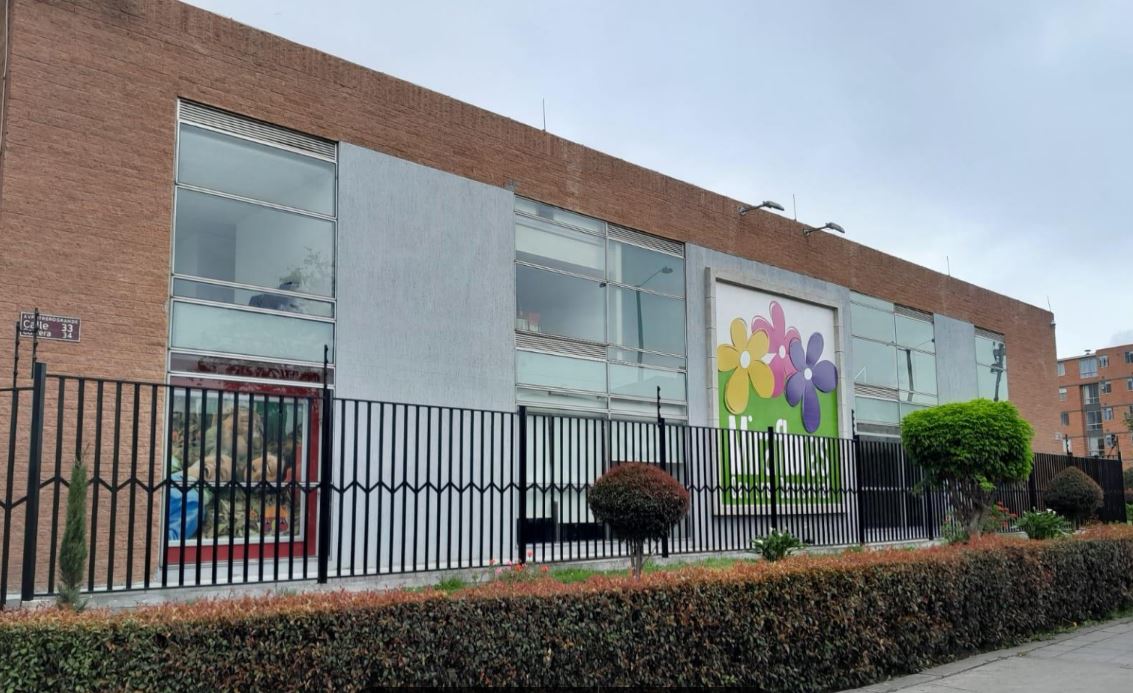 en undefined Undefined Undefined Undefined 200 m2 Habitaciones 0 Baños 1 Garajes 0 Precio $2400000000